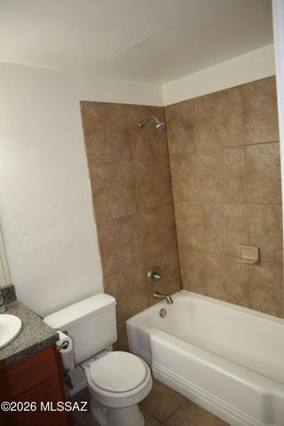 2525 N Alvernon Way Unit F2, Tucson, AZ 85712