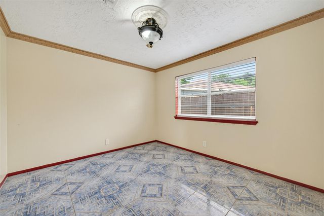 9318 Benning Drive, Houston, TX 77031