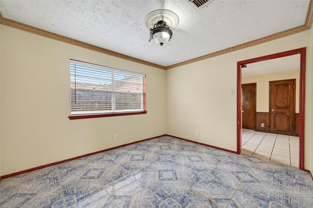 9318 Benning Drive, Houston, TX 77031