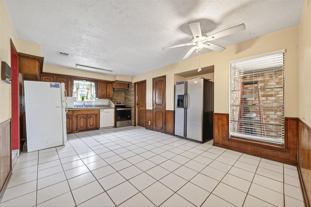 9318 Benning Drive, Houston, TX 77031