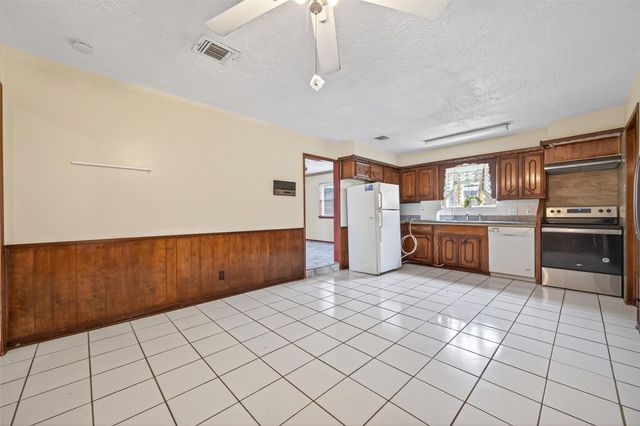 9318 Benning Drive, Houston, TX 77031