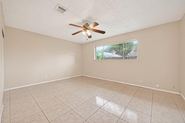 9318 Benning Drive, Houston, TX 77031