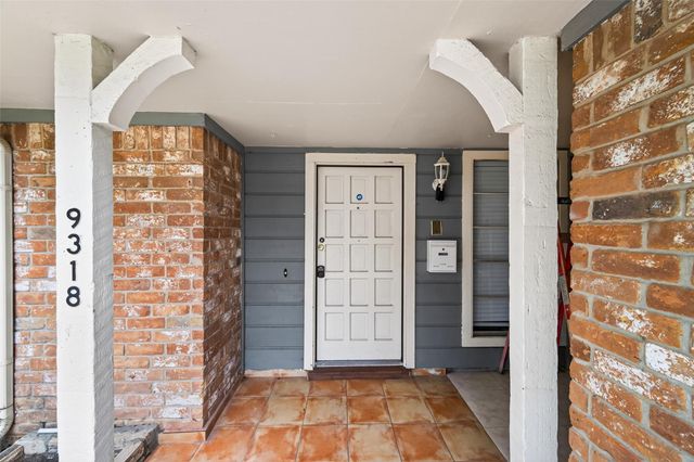 9318 Benning Drive, Houston, TX 77031