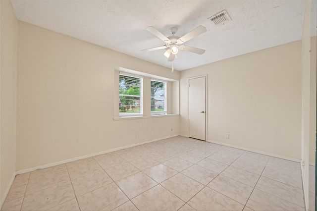9318 Benning Drive, Houston, TX 77031