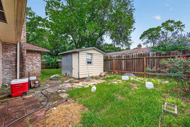 9318 Benning Drive, Houston, TX 77031