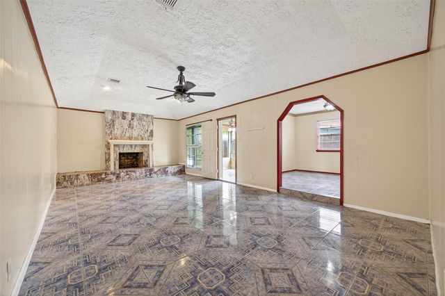 9318 Benning Drive, Houston, TX 77031