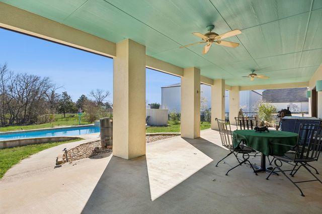 612 Private Road 7005, Edgewood, TX 75117