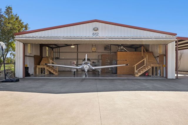 612 Private Road 7005, Edgewood, TX 75117