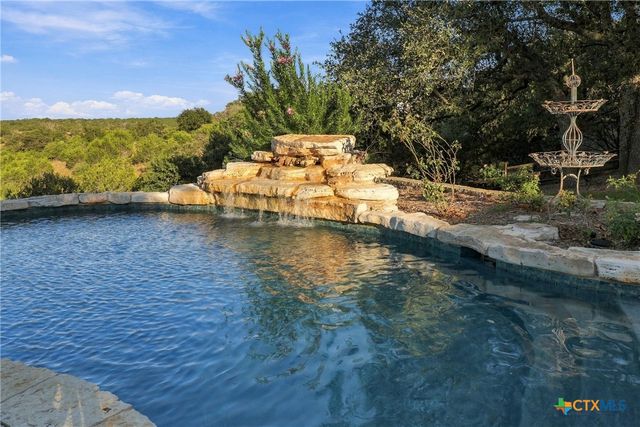 100 Morgan Cove, Burnet, TX 78611