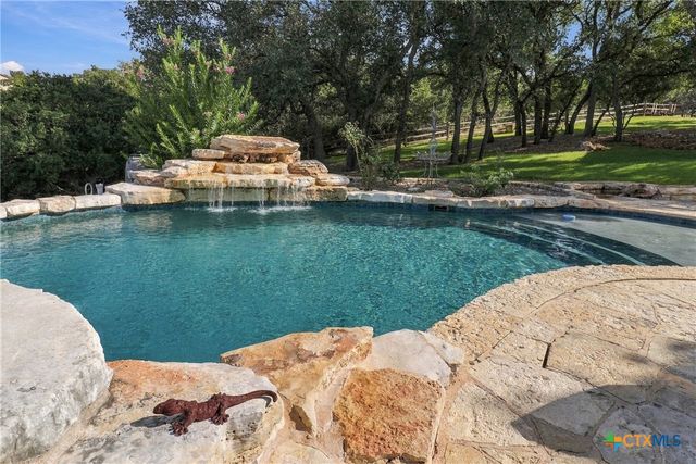100 Morgan Cove, Burnet, TX 78611