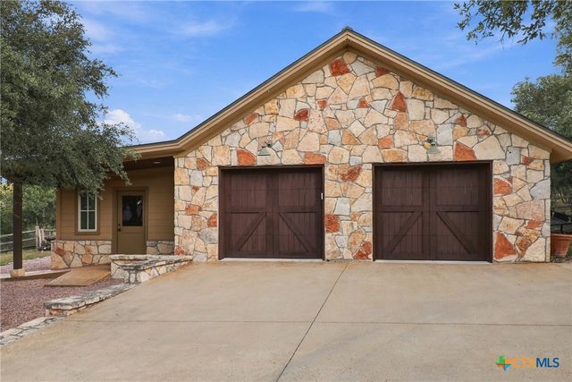 100 Morgan Cove, Burnet, TX 78611