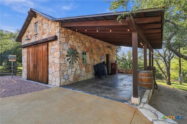 100 Morgan Cove, Burnet, TX 78611