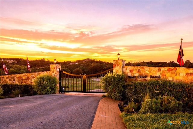 100 Morgan Cove, Burnet, TX 78611