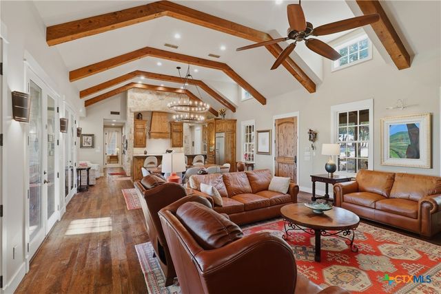 100 Morgan Cove, Burnet, TX 78611