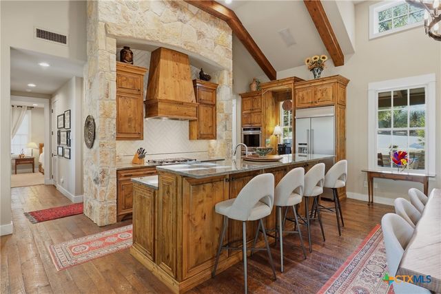 100 Morgan Cove, Burnet, TX 78611