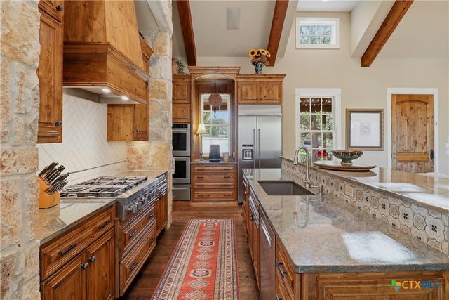 100 Morgan Cove, Burnet, TX 78611