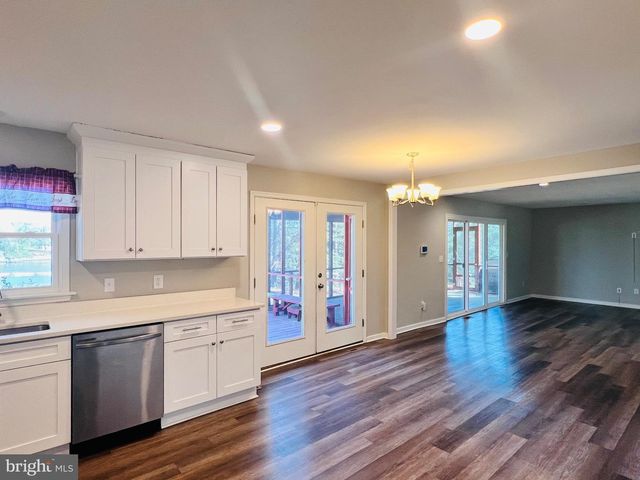 436 THOMPSON CIR, Colonial Beach, VA 22443
