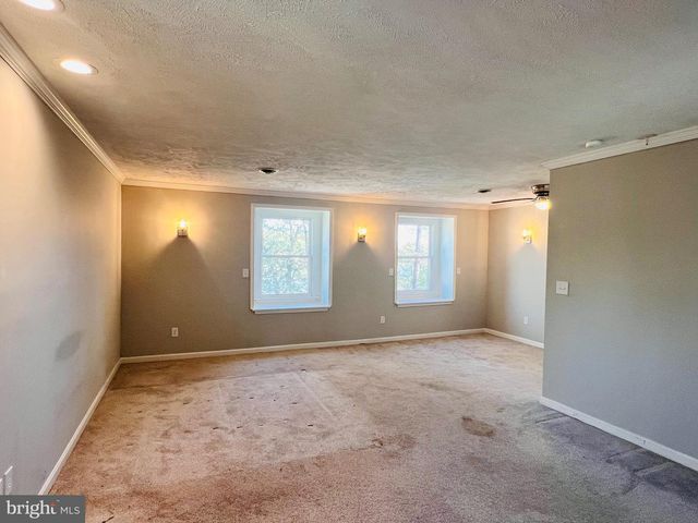 436 THOMPSON CIR, Colonial Beach, VA 22443