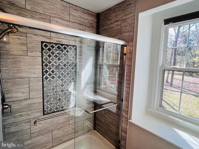 436 THOMPSON CIR, Colonial Beach, VA 22443