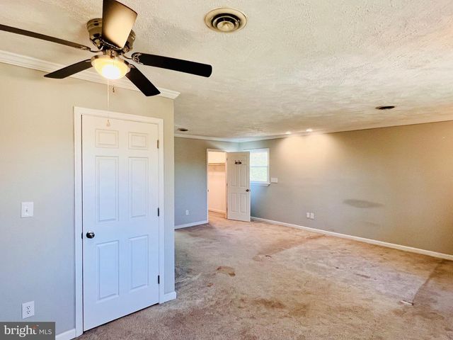 436 THOMPSON CIR, Colonial Beach, VA 22443
