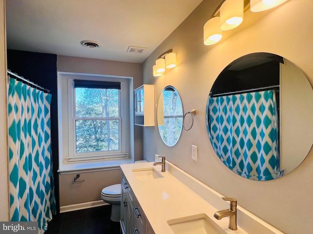 436 THOMPSON CIR, Colonial Beach, VA 22443