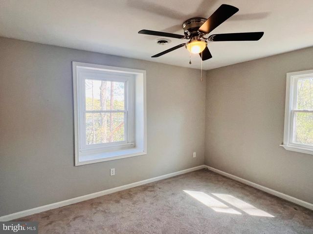 436 THOMPSON CIR, Colonial Beach, VA 22443