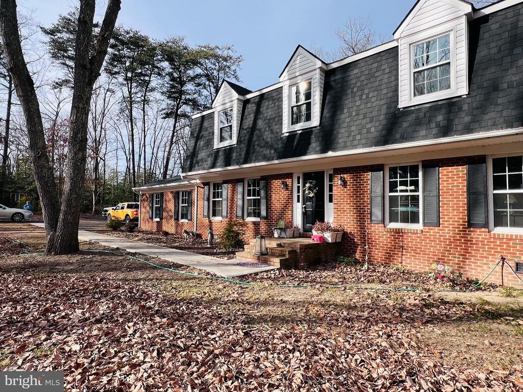 436 THOMPSON CIR, Colonial Beach, VA 22443