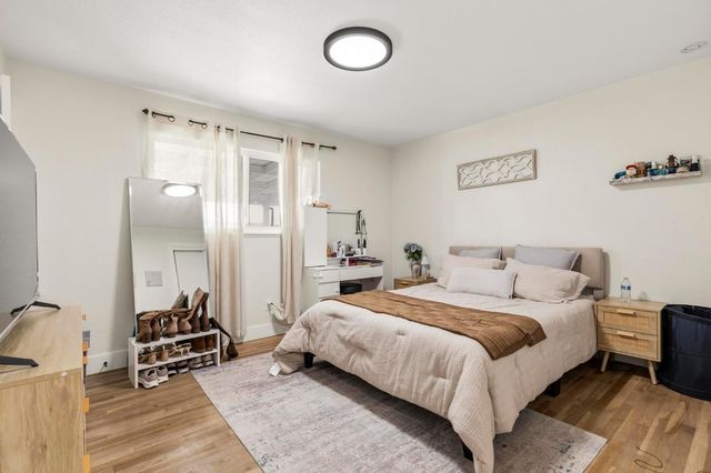 1984 15th St, Olivehurst, CA 95961