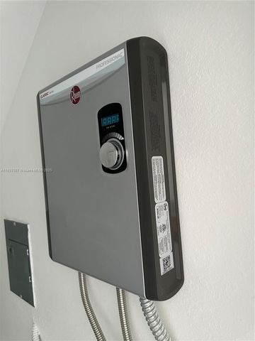 10049 SW 228th Ter, Miami, FL 33190