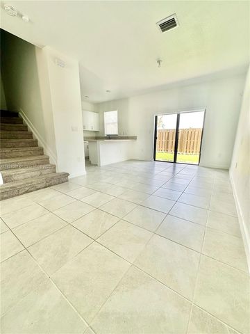 10049 SW 228th Ter, Miami, FL 33190