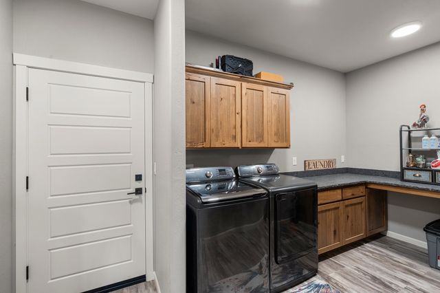 182 Blue Chip Lane, Grants Pass, OR 97527