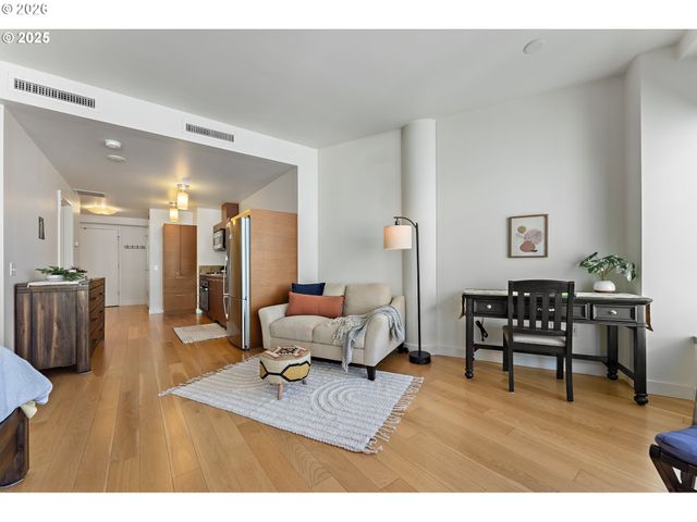 3601 S RIVER Pkwy, Portland, OR 97239