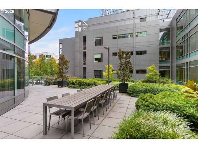 3601 S RIVER Pkwy, Portland, OR 97239