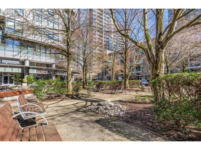 3601 S RIVER Pkwy, Portland, OR 97239