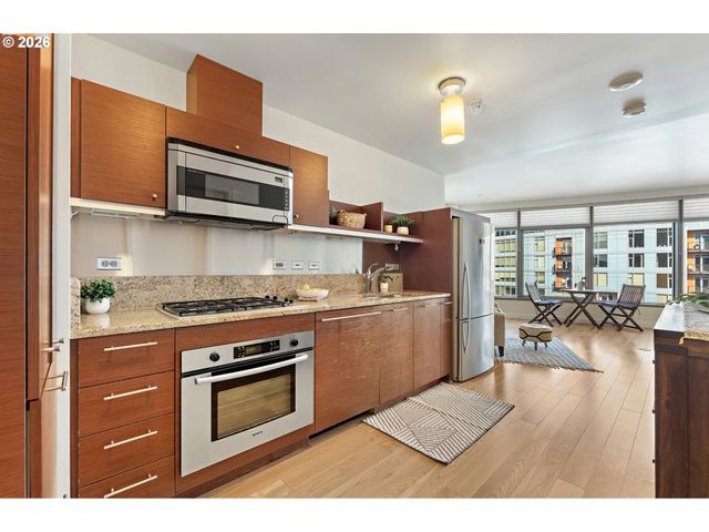 3601 S RIVER Pkwy, Portland, OR 97239