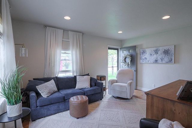 932 MANSION STREET, De Pere, WI 54115