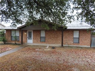 1526 Valleyview Lane, Duncanville, TX 75137