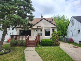 22820 Teppert Avenue, Eastpointe City, MI 48021