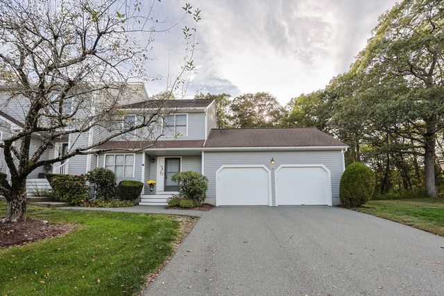 16 Lombardi Circle 16, Milford, MA 01757