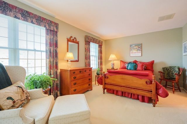 16 Lombardi Circle 16, Milford, MA 01757