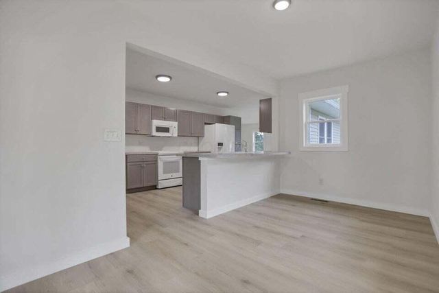 341 Buckingham Street, Newark, OH 43055