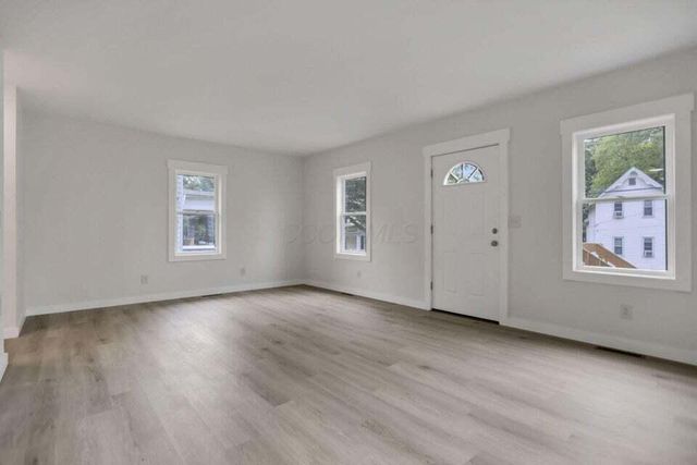 341 Buckingham Street, Newark, OH 43055