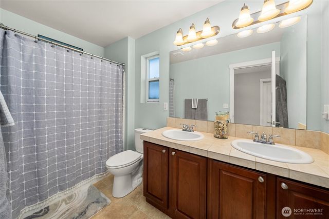 27669 256th Place SE, Maple Valley, WA 98038