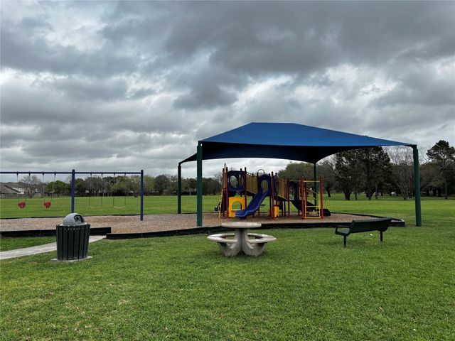 19318 Brook Village Road, Houston, TX 77084