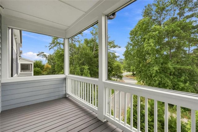 260 Walker Avenue, Roswell, GA 30076