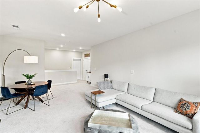 260 Walker Avenue, Roswell, GA 30076