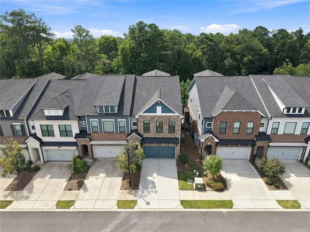 260 Walker Avenue, Roswell, GA 30076