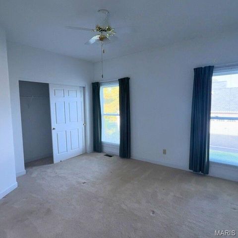 74 W Meath Ring, Weldon Spring, MO 63304