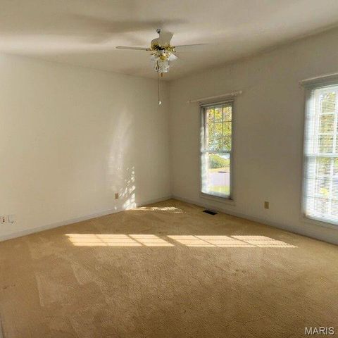 74 W Meath Ring, Weldon Spring, MO 63304