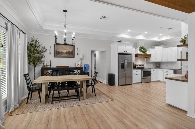 564 Middleton Road, Stonewall, LA 71078